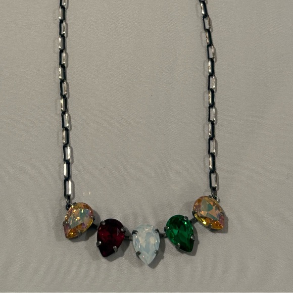 Sabika statement necklace - Picture 4 of 4